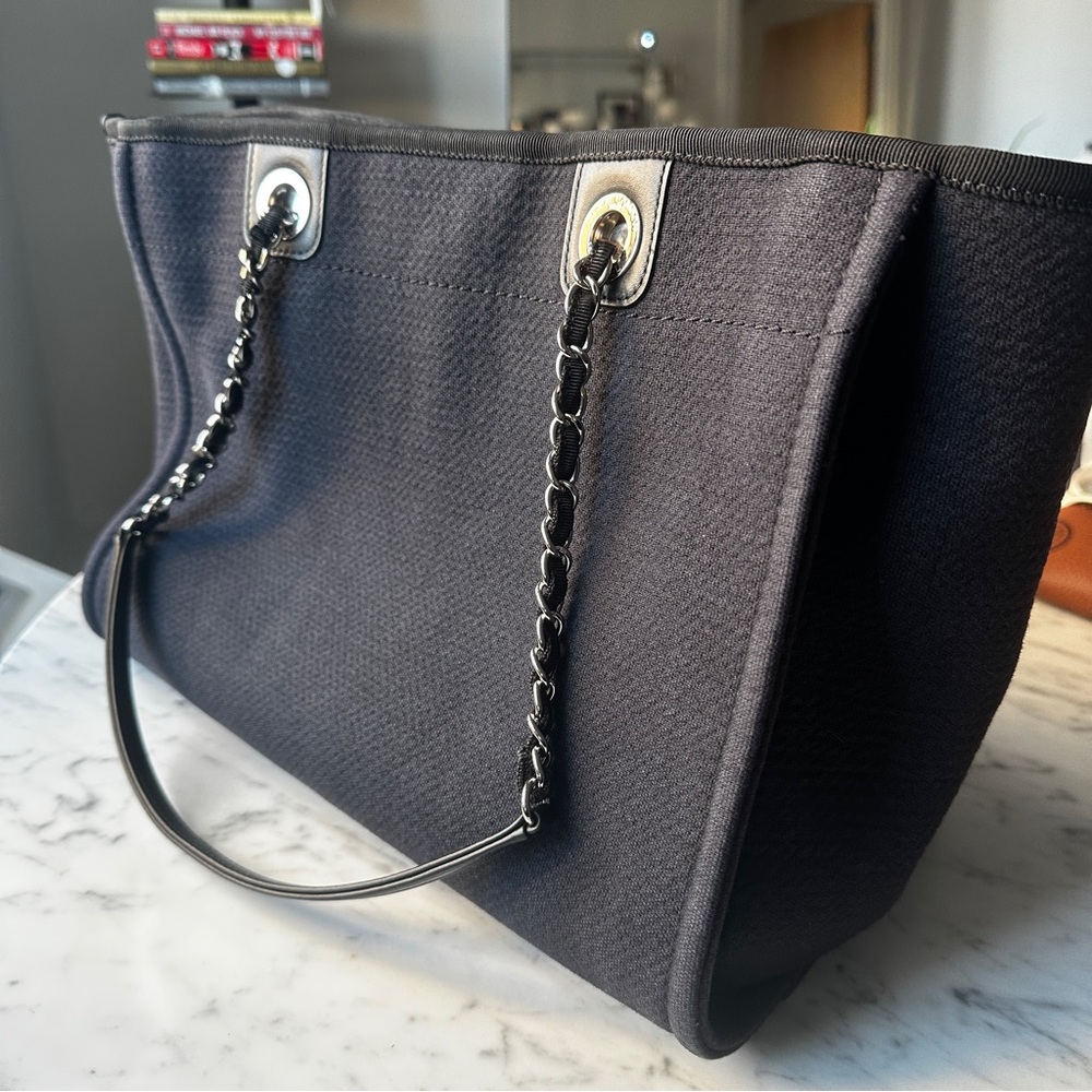 Chanel Large Shopper 30cm Black with Silver Hardware 2021 - Picture 6 of 14